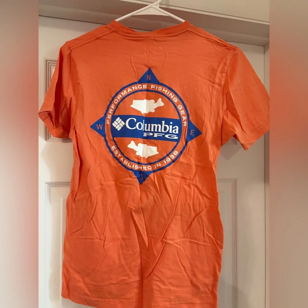 Women’s Columbia T-Shirt - Picture 2 of 2